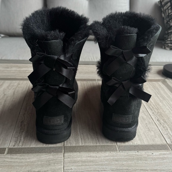 UGG Black Bailey Bow 2 Sheepskin-Lined Boots - Picture 6 of 14